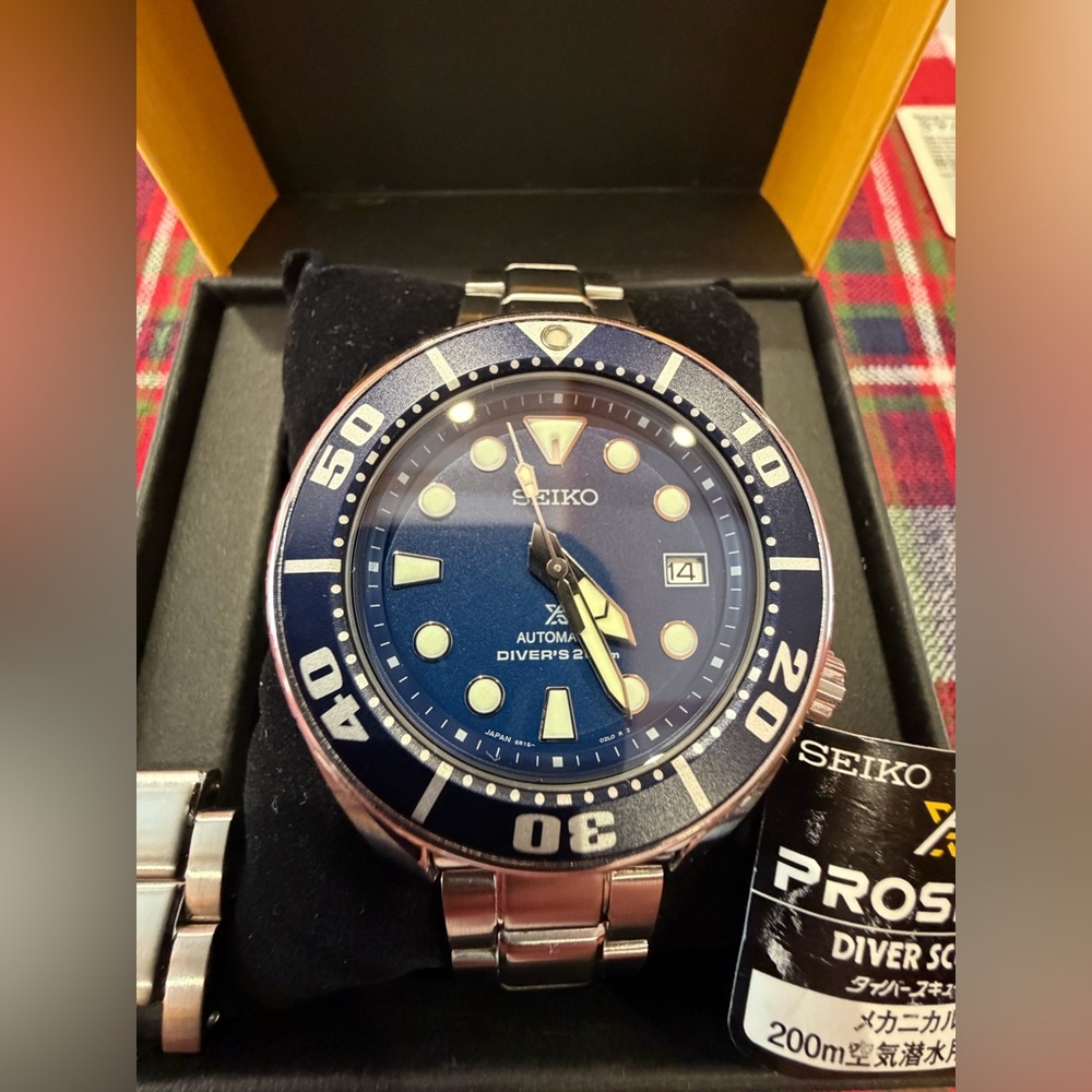 Men’s Seiko Prospex Blue and Silver Dive Watch - Picture 2 of 8